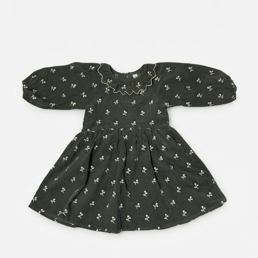 Robe Rylee + Cru